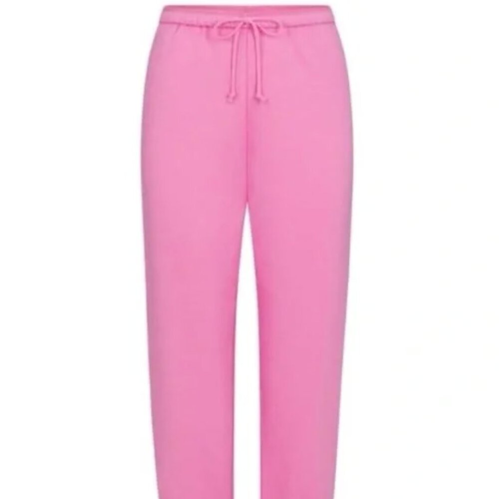 Skims Fleece Sweatpants in Bubble Gum